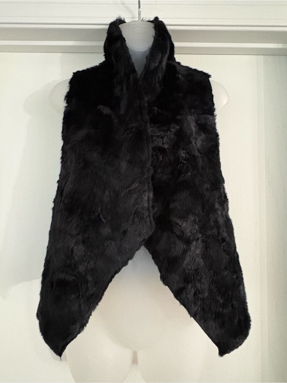 Black Faux Fur Vest by Tart Size xs